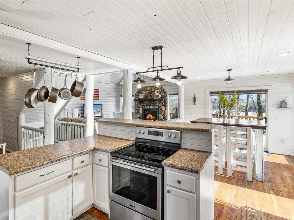White kitchen with granite counters